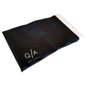 Quay black and white sunglasses case